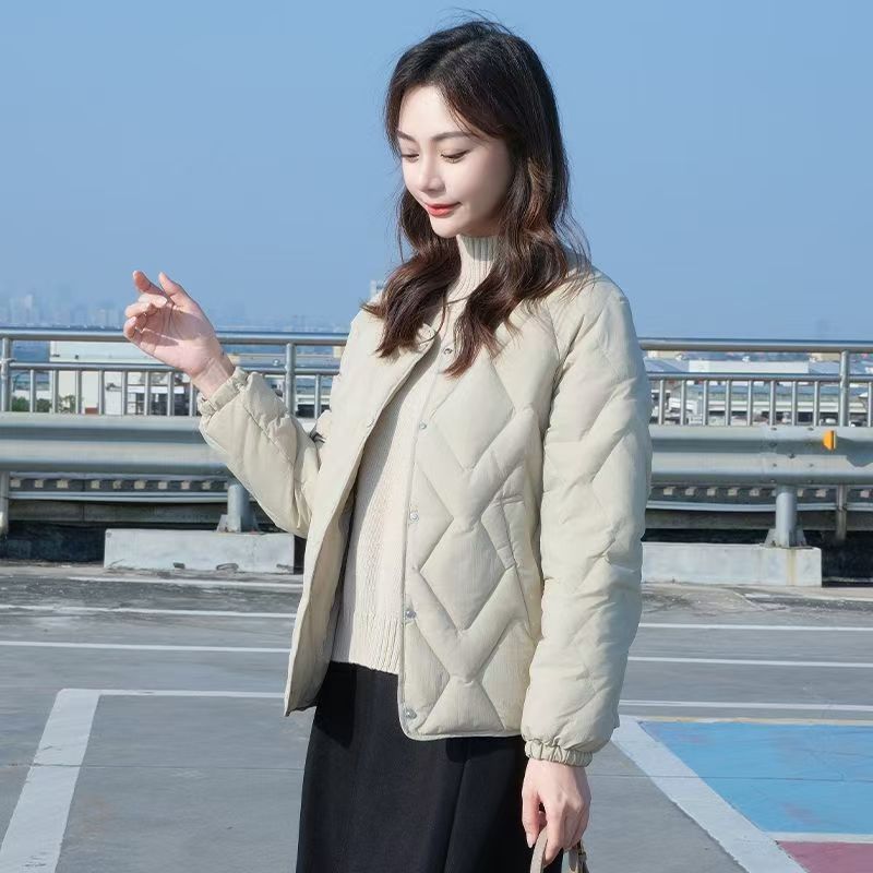 90白鸭绒轻薄短款羽绒服外套女