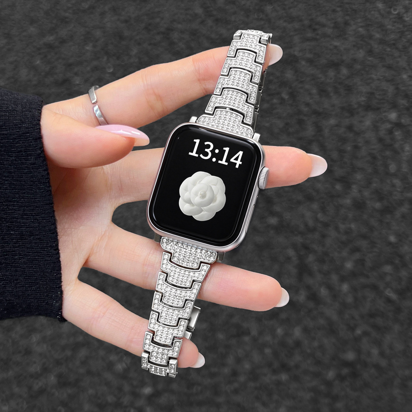 适合iwatchs12手表带applewatchs11苹果智能新品10代女款高颜值搭配9高级感小众系列手链款8女生se3金属腕带