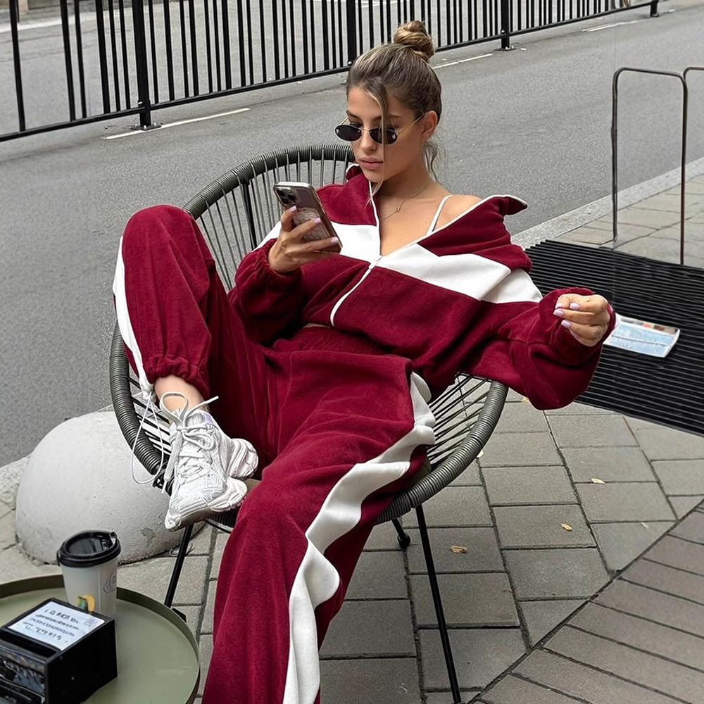 Sports zipper cardigan and pants set 运动拉链开衫长裤套装