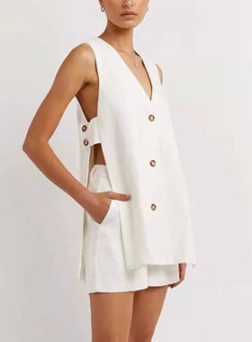 Sleeveless V-neck top and shorts set 休闲无袖V领上衣短裤套装