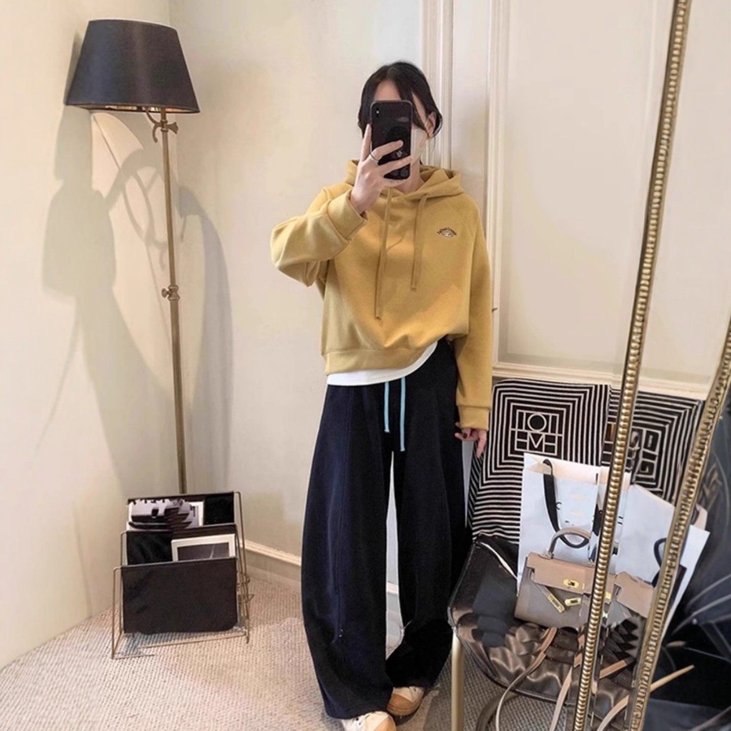 欧货洋气刺绣短款连帽加绒卫衣女秋冬新款长袖套头外套小个子上衣,女装/女士精品,大码内搭,淘宝优惠券,粉丝福利购,淘宝优惠卷