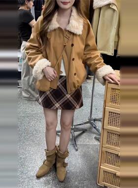 皮毛一体翻领羊羔毛外套女2025秋冬季新款韩系巨好看加厚短款上衣