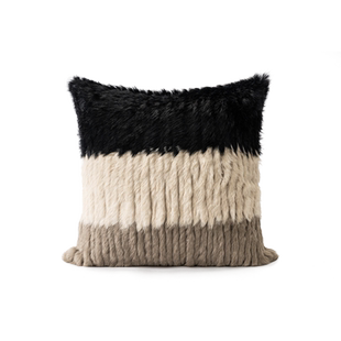 新宸优品现代轻奢高级皮草抱枕客厅沙发别墅会所米棕黑色拼接靠垫