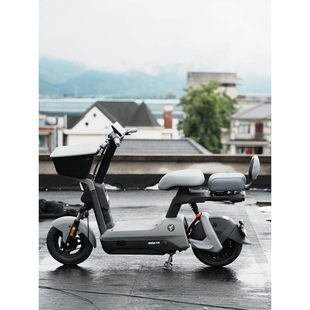 适配九/号电动车V30c后座组合载人套件坐垫铁支架板脚踏改装配件