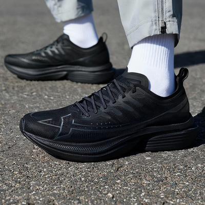 特步一体成型三代马拉松马拉松