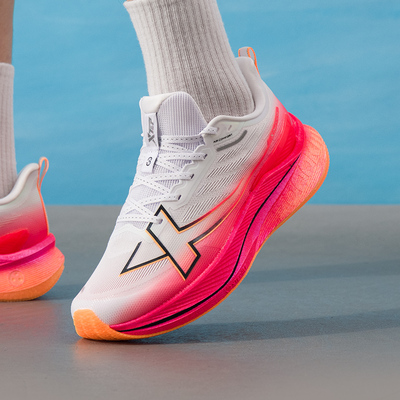 特步（XTEP）两千公里三代跑步鞋男鞋慢跑训练专业跑鞋秋季透气运