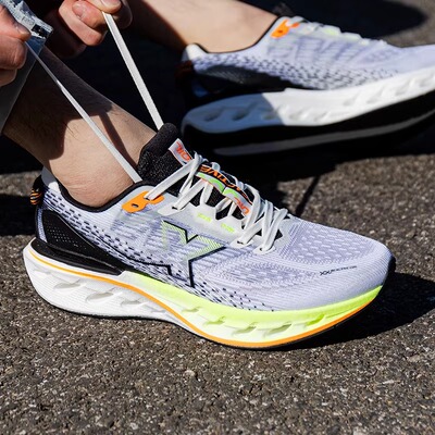 特步跑鞋男鞋26新款男士运动鞋减震旋12体测锻炼马拉松耐磨跑步鞋