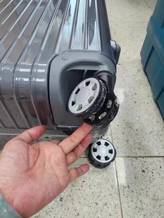 行李箱轮子全新替换寄修行李箱轮子维修旅行箱万向轮轴承轮顺滑