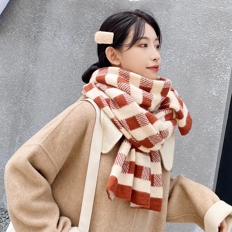女生围巾毛毛围脖保暖脖套披肩冬季防寒格子休闲韩版小众新款网红