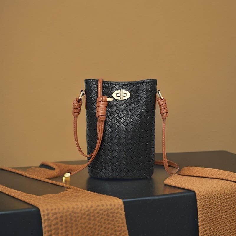 复古手机包女式2026夏季新款女包真皮斜挎包迷你小包袋竖款韩版