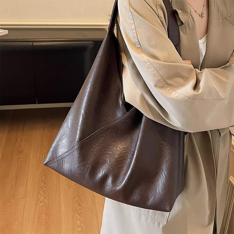 托特包包女式2025新款女包秋冬时尚单肩包今年流行大容量腋下包