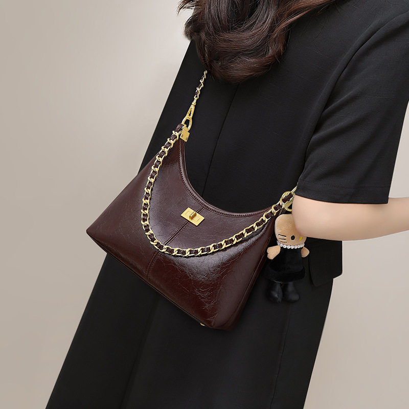 包包女式2025新款女包秋冬复古单肩斜挎包大容量通勤腋下包百搭