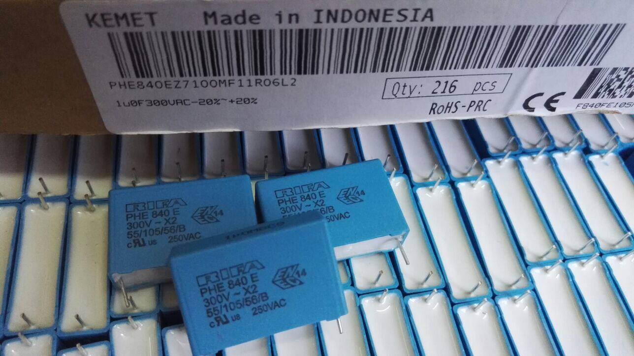 PHE840EZ7100MF11R06L2  安规电容器X2 300v1uF 105  RIFA KEMET