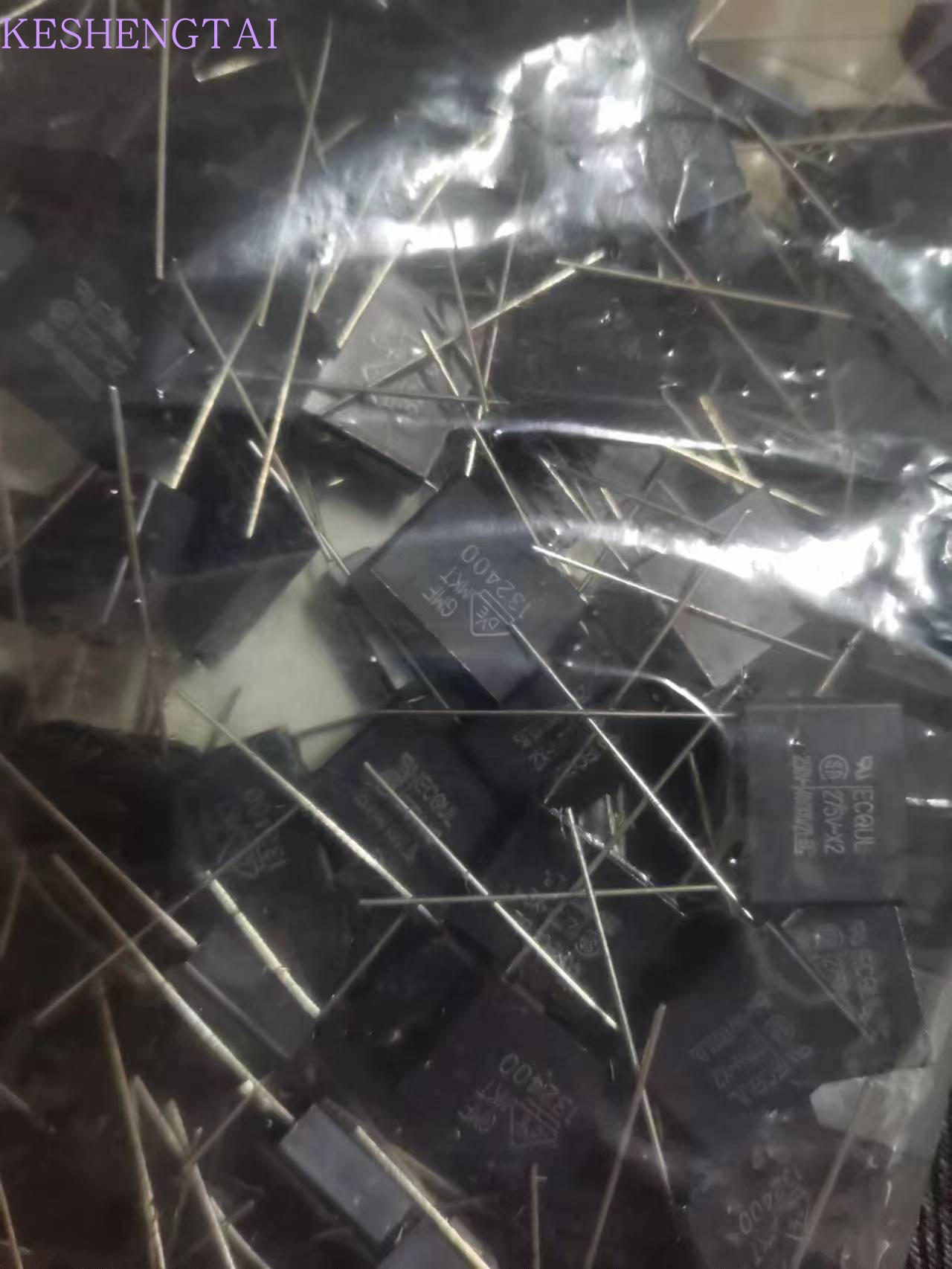 ECQUG0.1uF300VX1松下电容