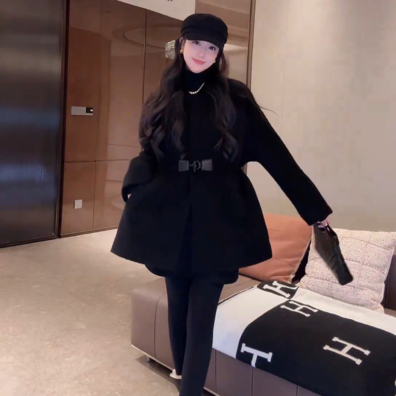 收腰鹅绒大衣温暖加倍