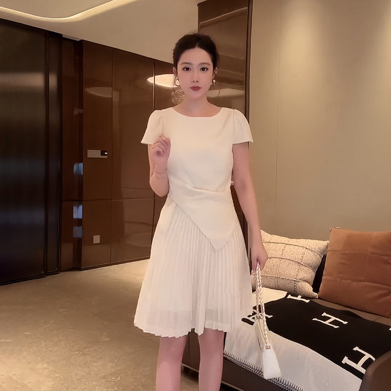 大李plus醋酸缎面混纺泡泡袖上衣套装女夏季不规则下摆T恤+半裙