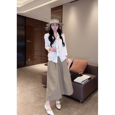 大李plus缎面醋酸一粒扣白色短款西服女夏季时髦洋气高级感外套
