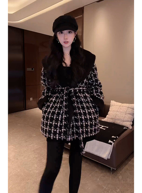 DALI PLUS“披肩大翻领粉格子三星95鹅绒收腰羽绒服-D5ST1637