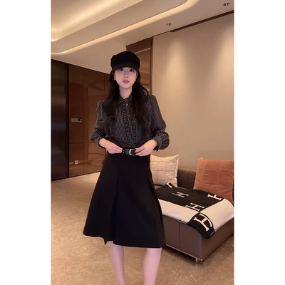 大李plus黑色中款西服半身裙女夏季新款A型压褶简约通勤百搭裙子