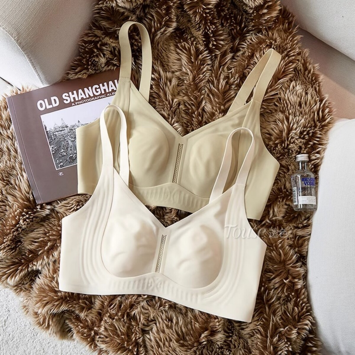 超薄款透气亲肤无痕乳胶兔耳朵杯内衣女无钢圈夏收副乳防下垂文胸