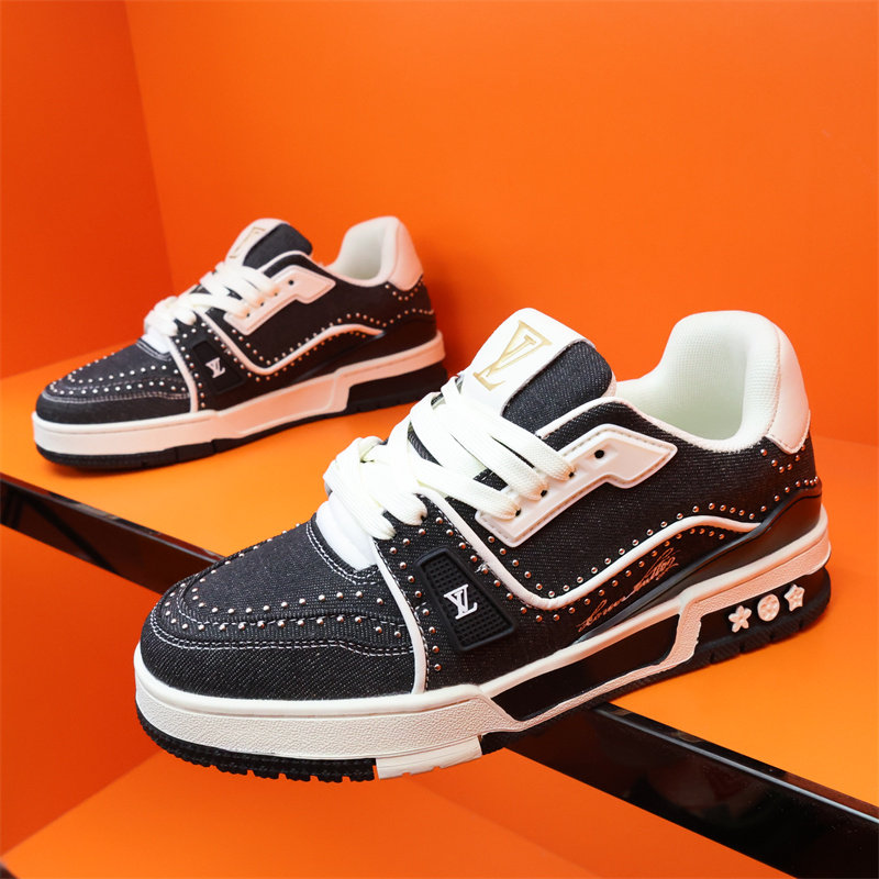 轻奢铆钉男鞋黑色系带低帮情侣内增高休闲板鞋时尚潮流运动鞋男鞋