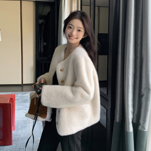 小香风羊羔毛短外套女秋冬新款名媛气质加厚仿水貂绒皮毛一体棉衣