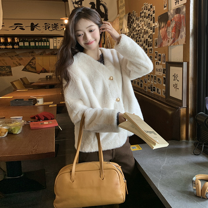 现货2024秋冬新款仿皮草短款皮毛一体毛绒外套095-9122-P135-K218,女装短外套,浙宝095(原288A)