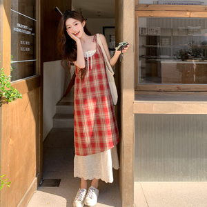 现货 2025夏季新款红色格子吊带连衣裙095-8172-P120-K178图片
