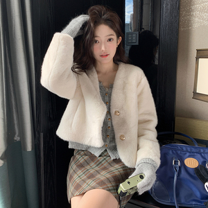 独特超好看小香风羊羔毛外套女秋冬高级感短款仿貂绒皮毛一体皮草图片