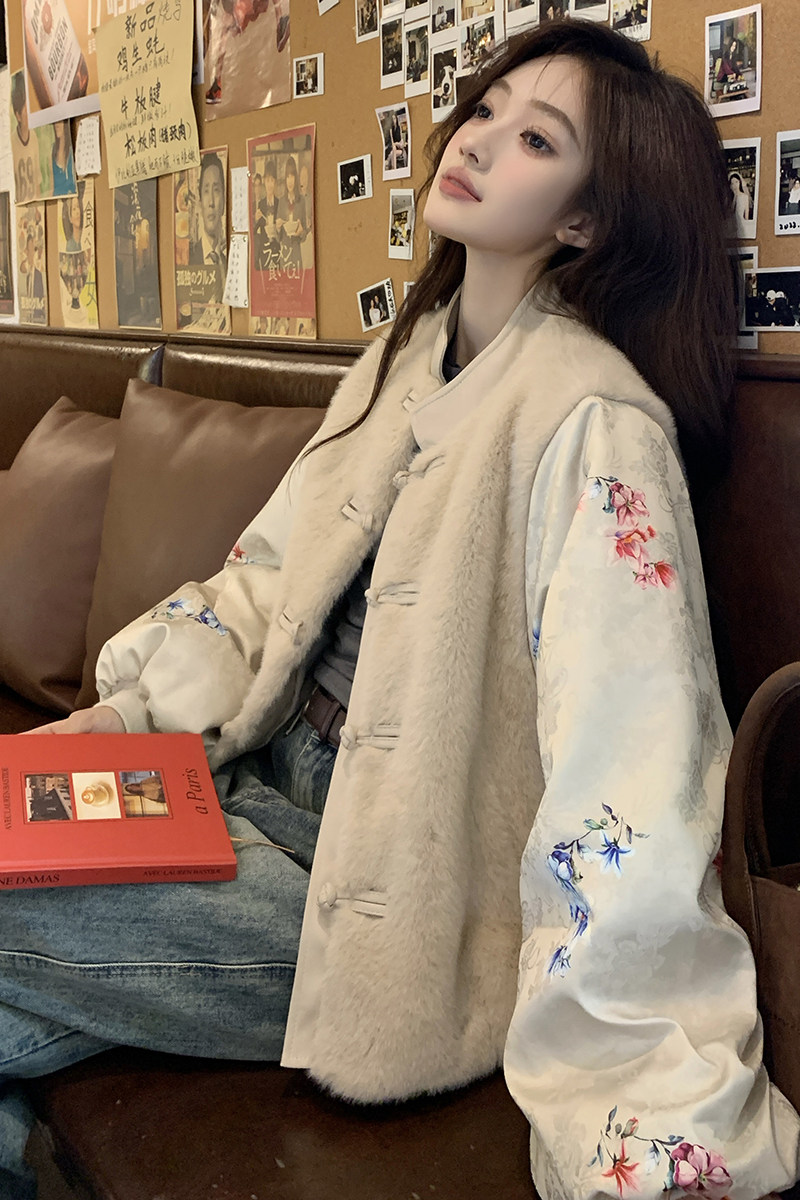 现货2024秋冬新款新中式短款皮毛一体毛绒外套095-9121-P200-K318,女装短外套,浙宝095(原288A)