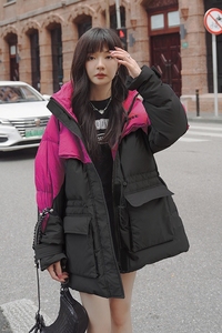 【已出货】2024新款撞色拼接工装白鸭绒羽绒服095-936-P245-K358图片