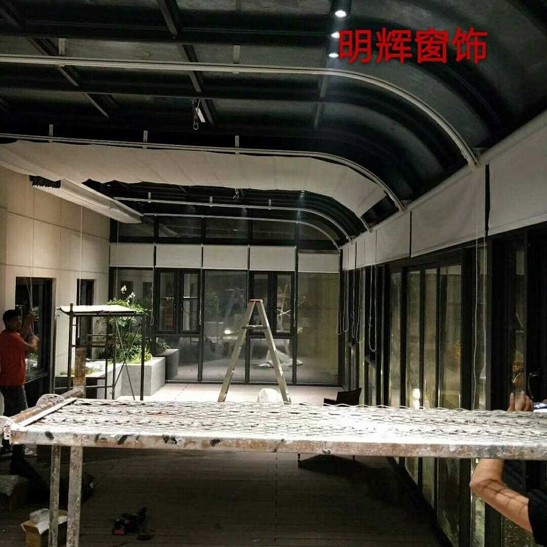 新款直销折叠式天棚帘 手动电动阳光房顶棚遮阳防紫外窗帘 可按需