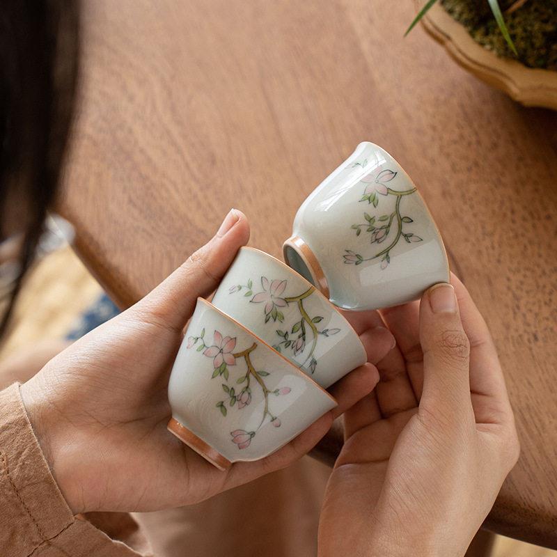 新款直销仿古青手绘玉兰花茶杯家用主人杯陶瓷品茗杯功夫茶具客杯