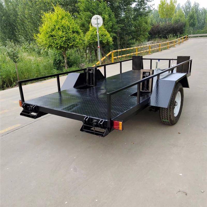 1.5吨可伸缩爬梯拖车车辆运输车500*1500平板式牵引拖挂车