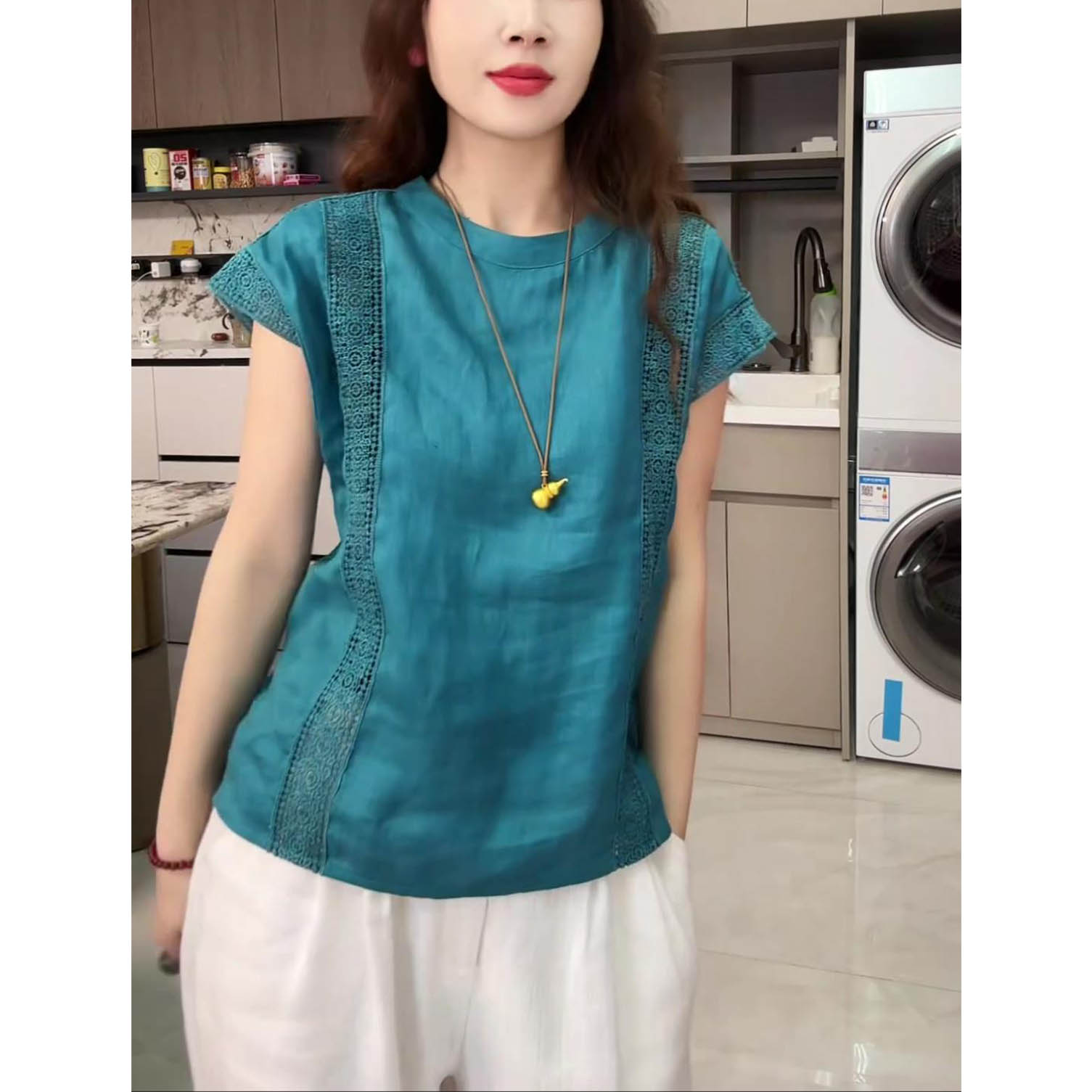 宽松显瘦圆领休闲上衣