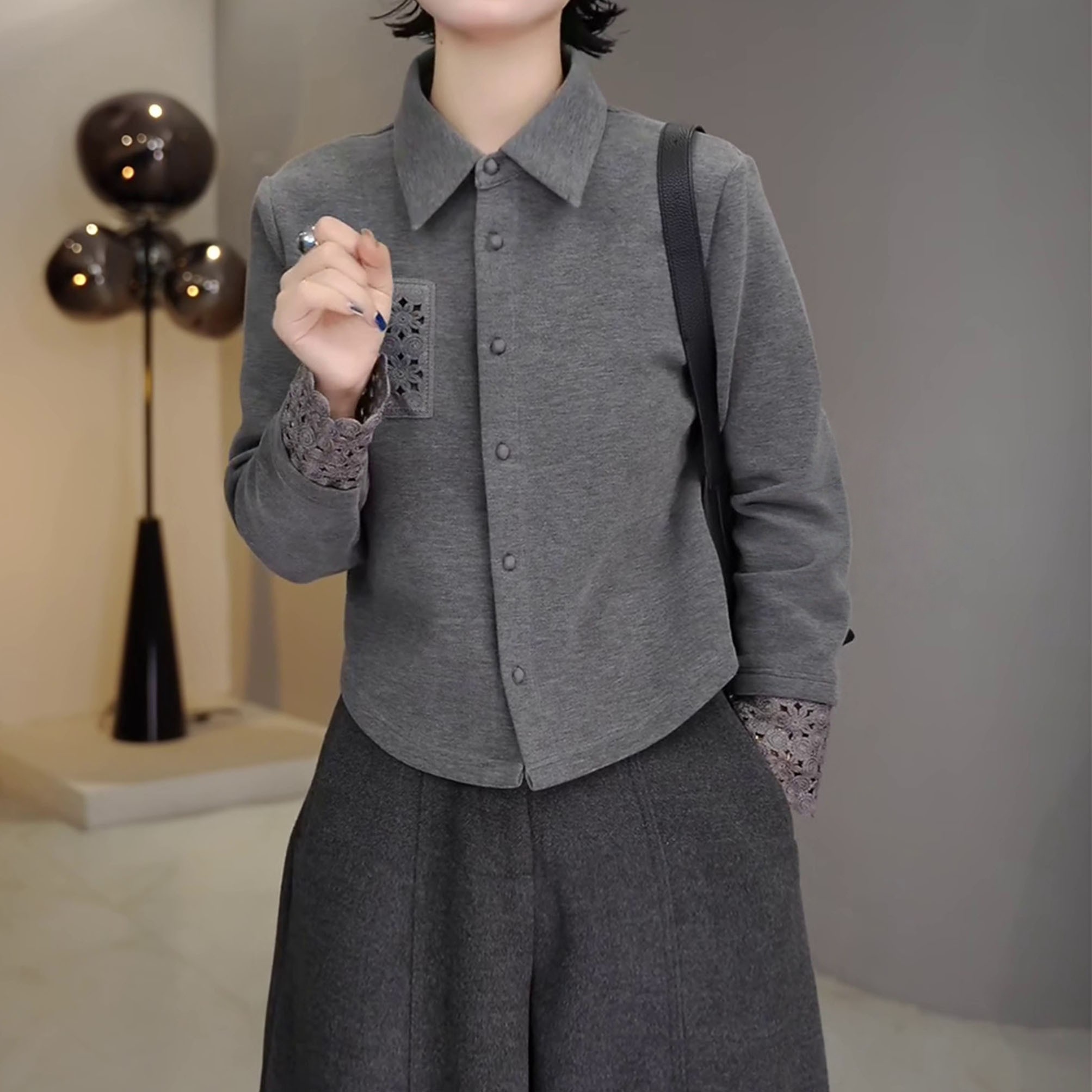 时尚韩版百搭长袖正肩开衫女2025冬季新款钩花翻领单排扣镂空上衣,女装/女士精品,衬衫,淘宝优惠券,粉丝福利购,淘宝优惠卷