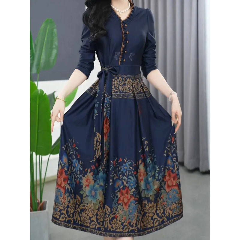 新款百搭显瘦简约时尚A字连衣裙