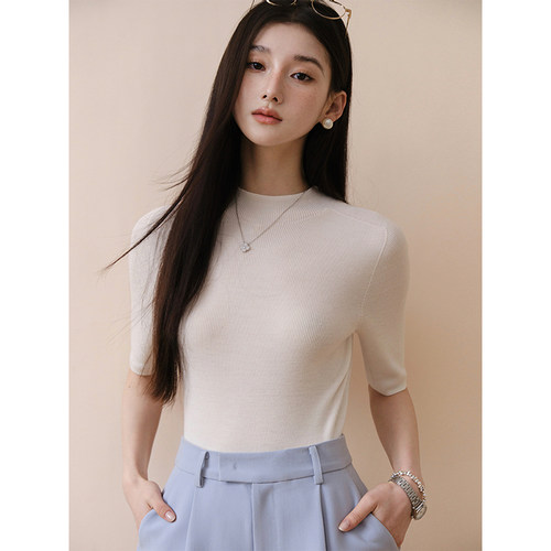 且可ChillCozy 简柔 新澳可机洗无缝一体全羊毛短袖针织上衣女春