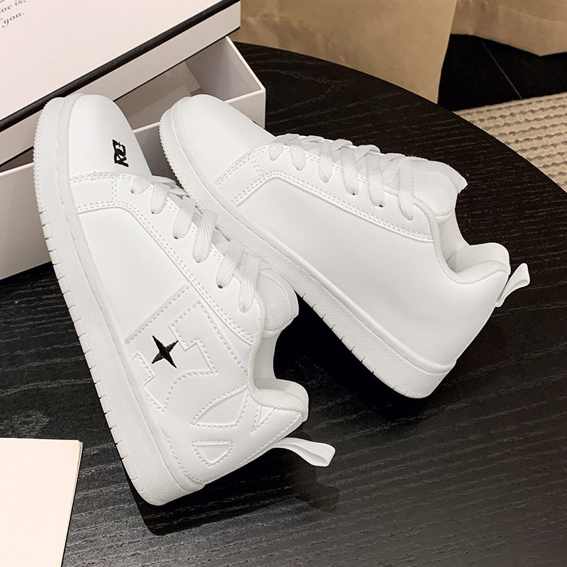 霄朗特新款男鞋复古情侣小白鞋低帮校园风小众潮流百搭滑板鞋女鞋