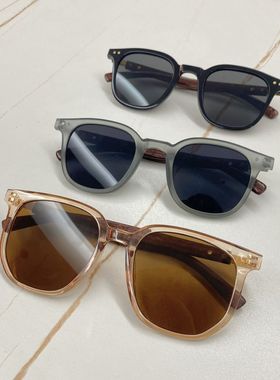 复古高端木纹腿简约时尚个性ins素颜显脸小户外出游通用太阳镜