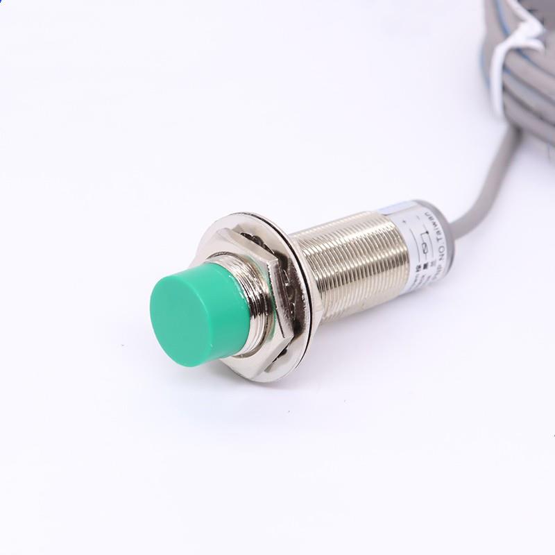LJ18-Z8K Z8B J8K J8B Z8NK Z8NB Z8PK/PB/NC/PC接近开关传感器