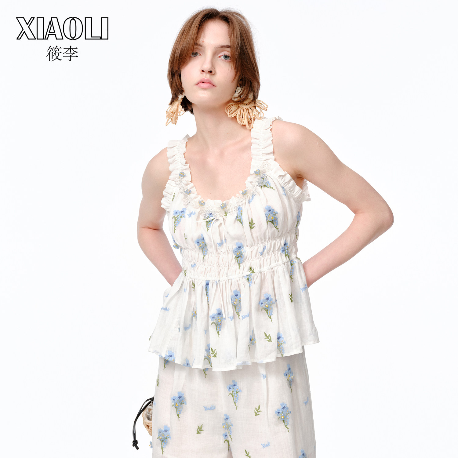 XIAOLI筱李 春夏白色蕾丝蓝碎花刺绣钉珠短上衣