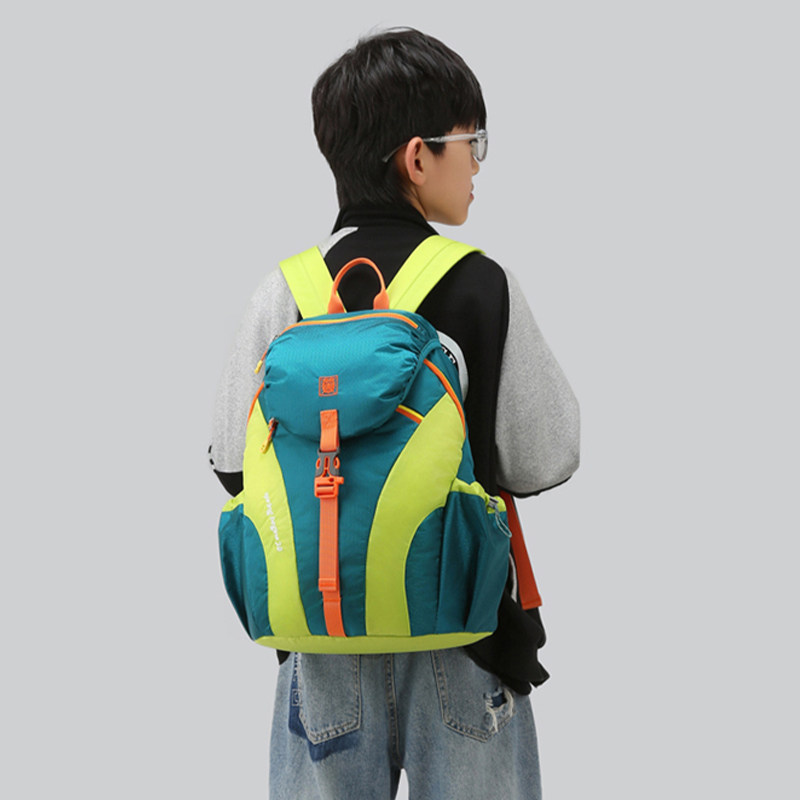 新款户外双肩包女儿童春秋游研学旅行包休闲轻便运动徒步登山包男