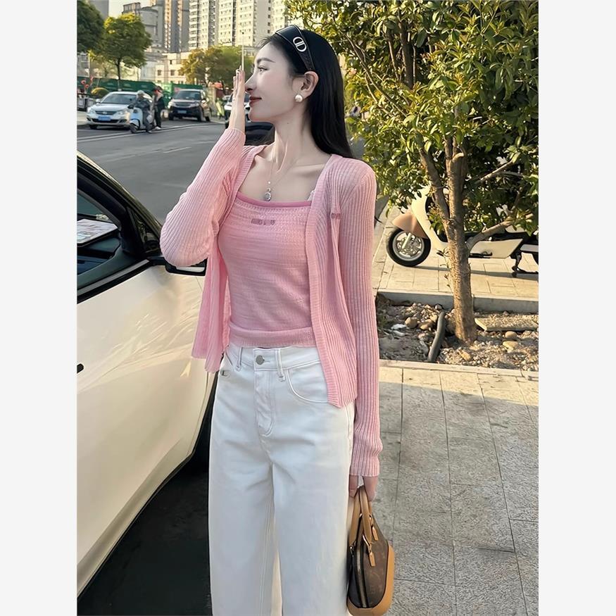 早秋美丽的高端多巴胺套装女性粉红色针织背带防晒开衫上衣两件套
