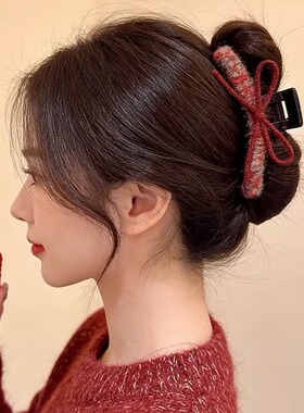 红色花朵蝴蝶结抓夹女新年氛围鲨鱼夹2025新款高级感盘发发饰