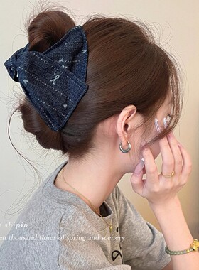 韩版高端蓝色牛仔三角抓夹女生2025新款后脑勺发夹百搭鲨鱼夹发饰