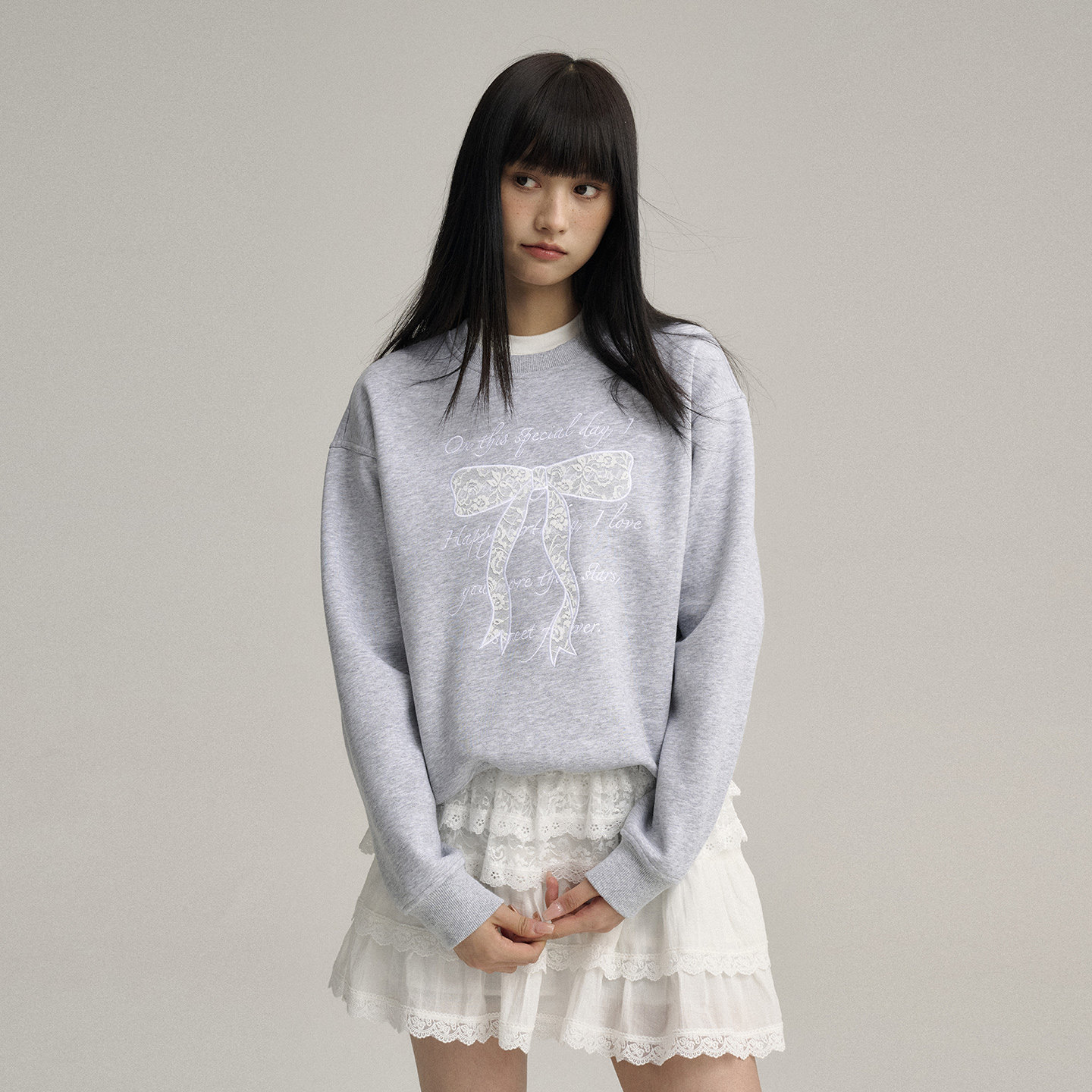 High Hopes圆领蕾丝刺绣卫衣少女风短款宽松休闲上衣春秋灰色百搭