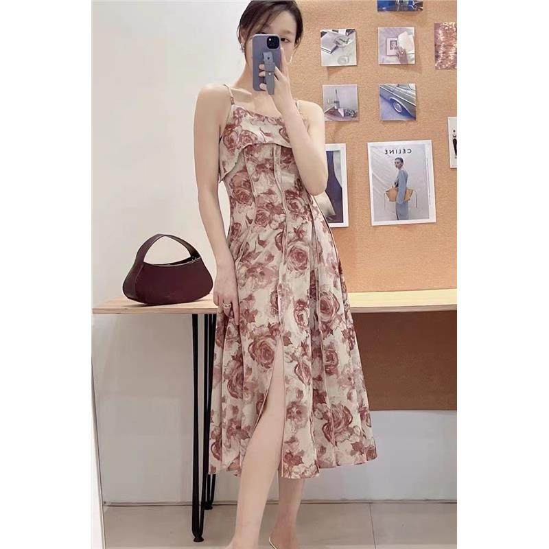 法式复古碎花连衣裙女夏季小众设计感泡泡袖裙子气质开叉吊带裙