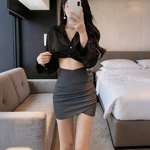 灰色包臀短裙女春秋高腰半身裙短款2026新款OL职业紧身百搭一步裙