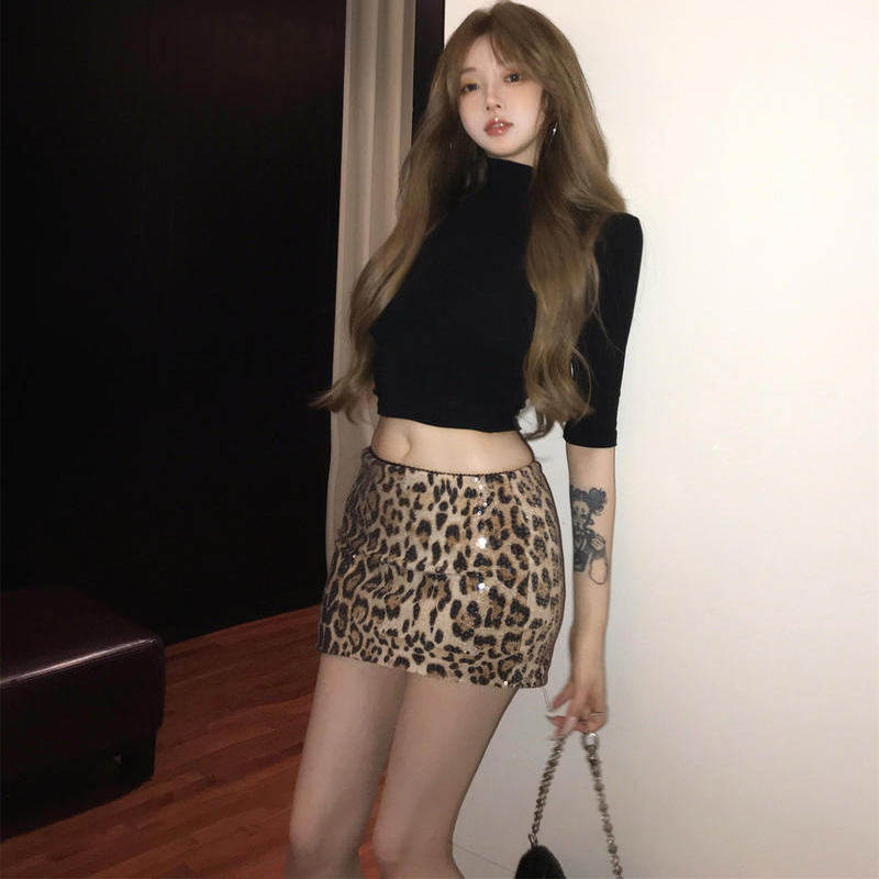 黑色高领短袖正肩T恤女夏季修身收腰辣妹短款显身材半袖百搭上衣,女装/女士精品,时尚套装,淘宝优惠券,粉丝福利购,淘宝优惠卷